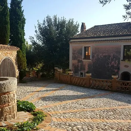 Agriturismo Masseria Fonte Di Maroglio Castrovillari Exterior photo