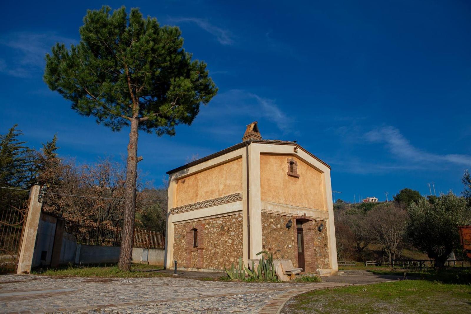 Masseria Fonte Di Maroglio * Castrovillari
